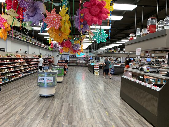 big store, wide aisles